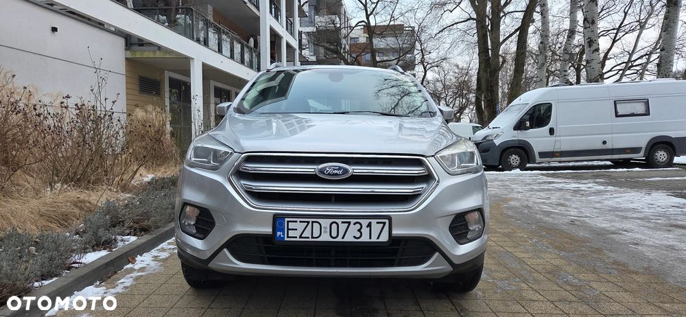 Ford Kuga 1.5 EcoBoost 2x4 Titanium - 8