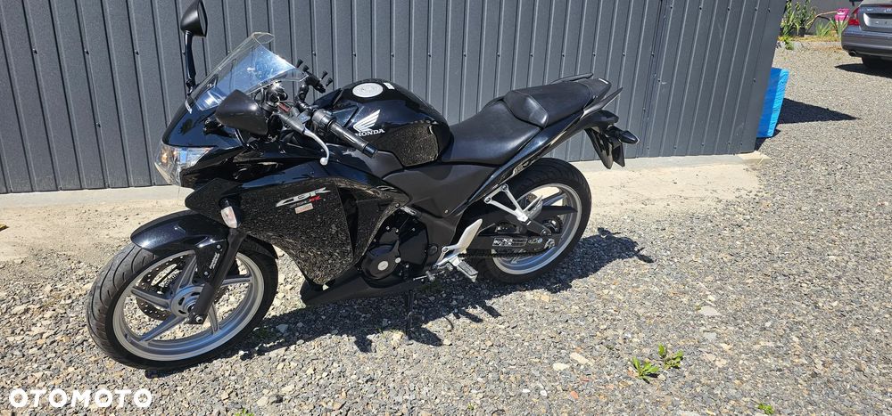 Honda CBR - 40