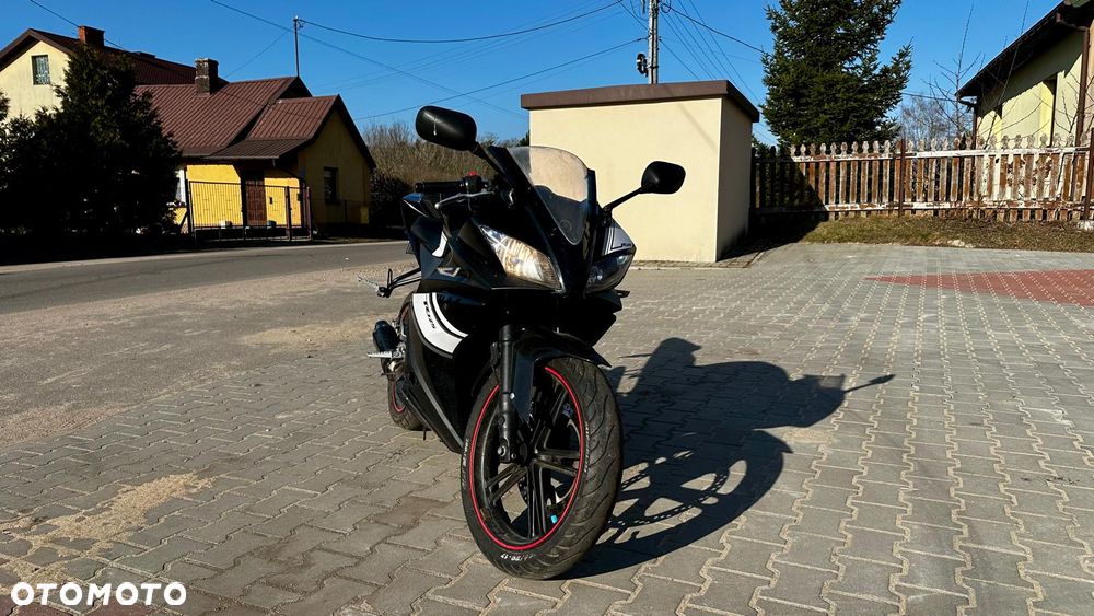 Yamaha YZF - 9