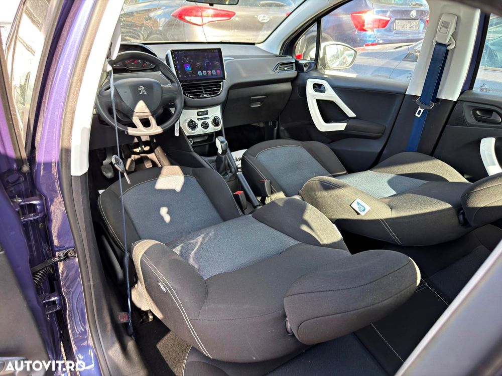 Peugeot 208 PureTech 110 Stop & Start Tech Edition - 8