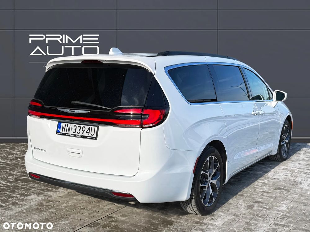 Chrysler Pacifica - 8