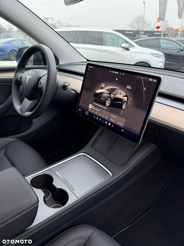 Tesla Y Long Range Dual Motor AWD - 7