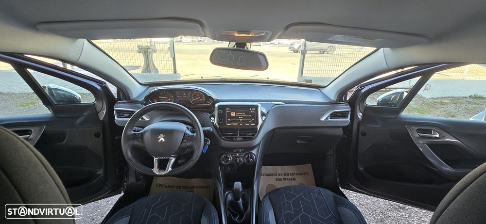 Peugeot 2008 1.2 PureTech Style - 14