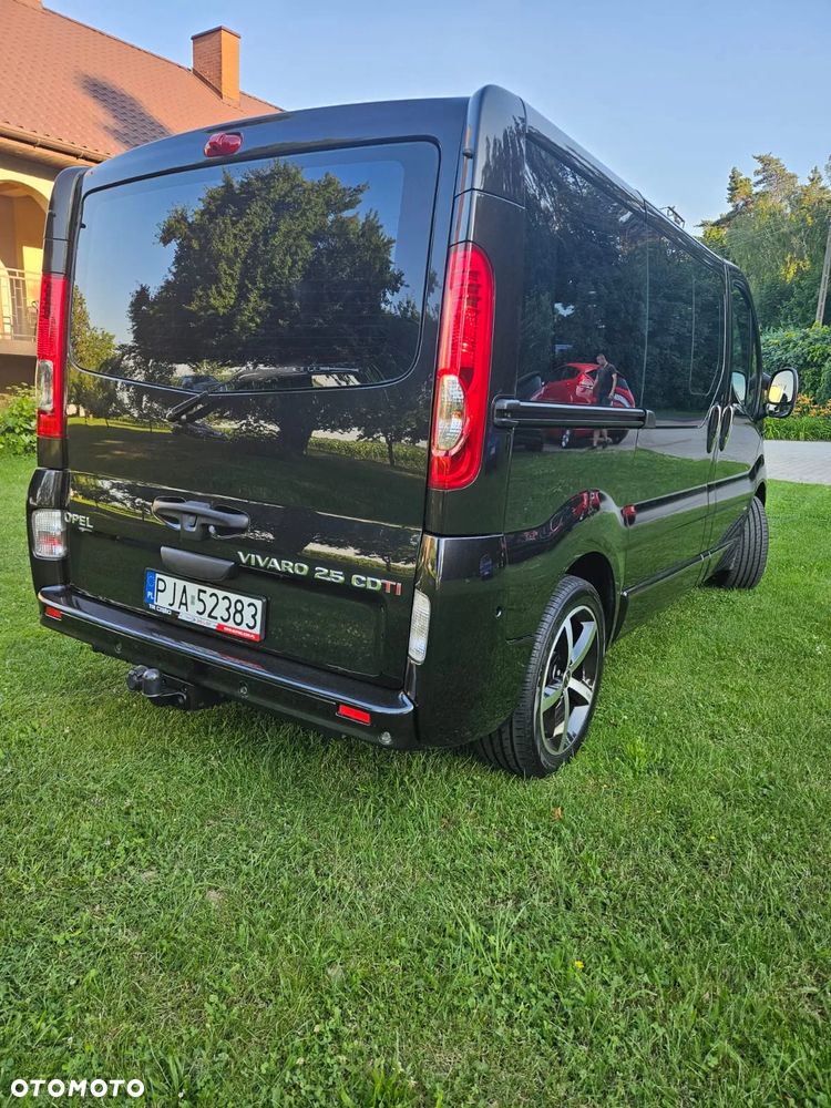 Opel Vivaro - 8