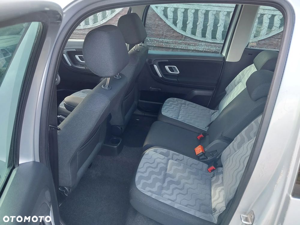 Skoda Roomster - 11