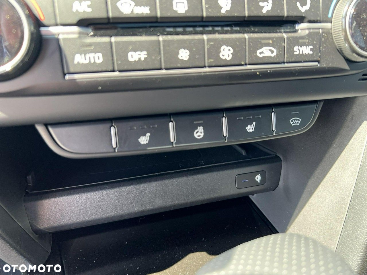 Kia ProCeed - 26