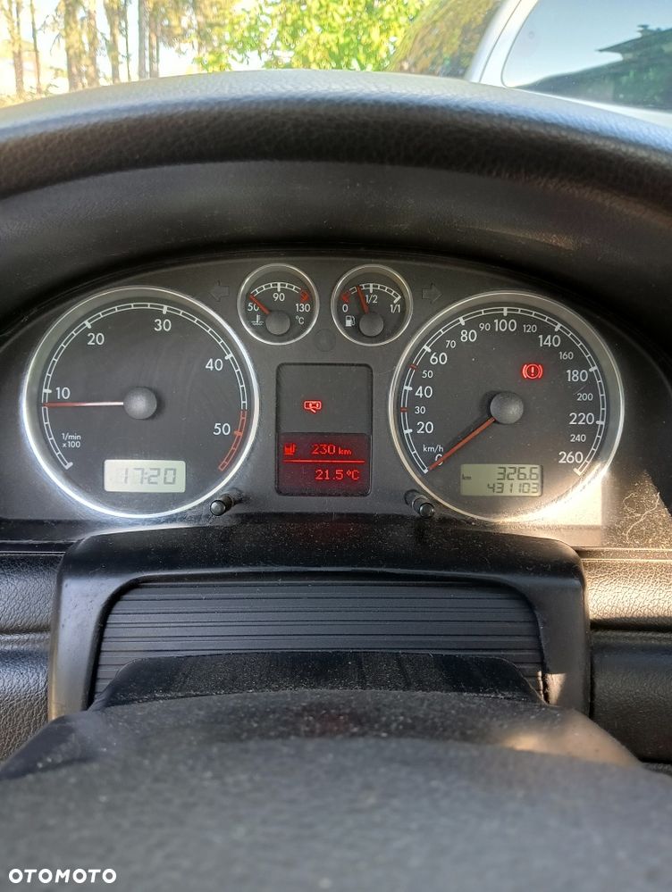 Volkswagen Passat - 5