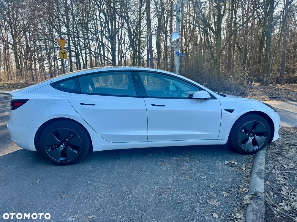 Tesla Model 3 - 20