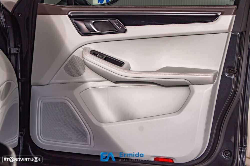 Porsche Macan S All Weather - 37