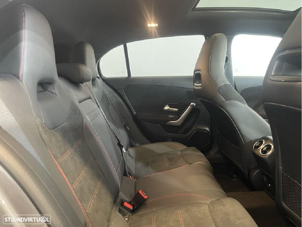 Mercedes-Benz A 250 e - 17