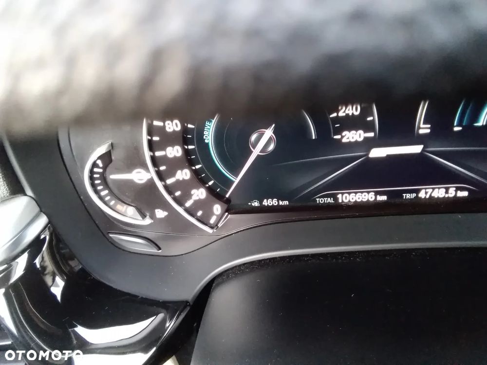 BMW Seria 5 530e - 13