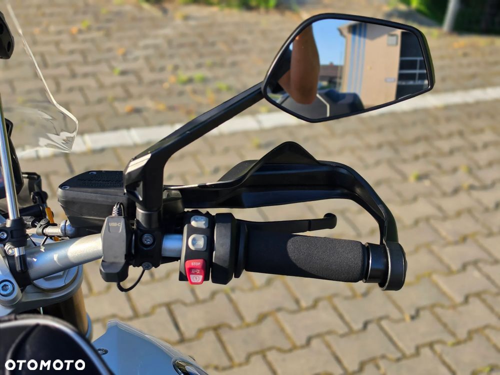 BMW R - 16