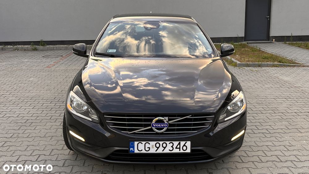 Volvo V60 D2 Base - 8