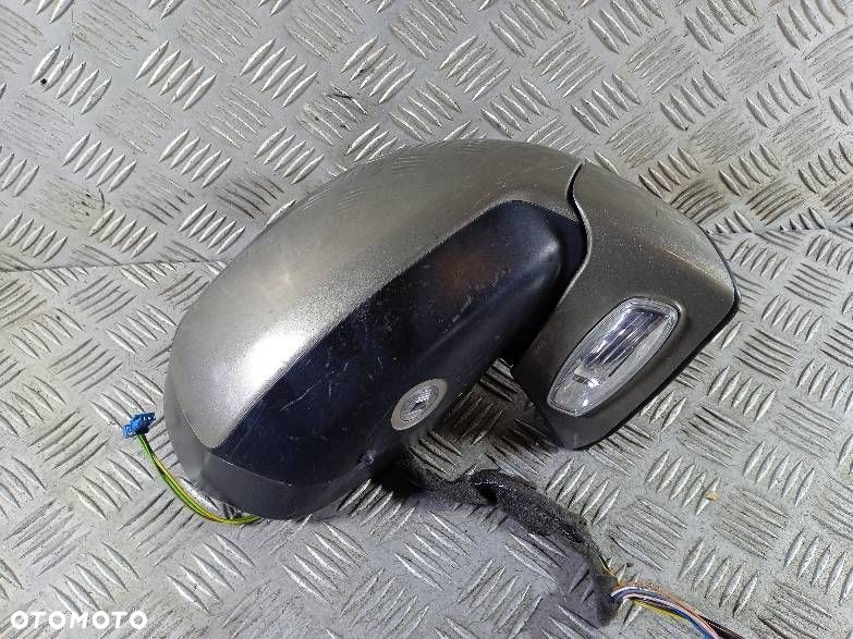 LUSTERKO PRAWE CITROEN C4 PICASSO - 2