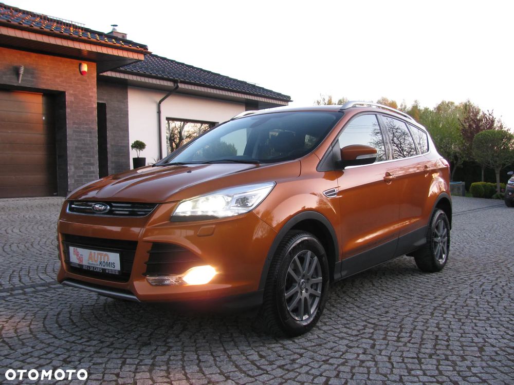 Ford Kuga 2.0 TDCi 2x4 Titanium - 40