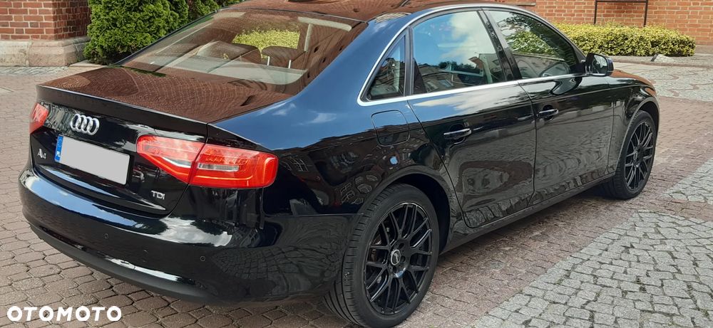 Audi A4 Limousine - 6