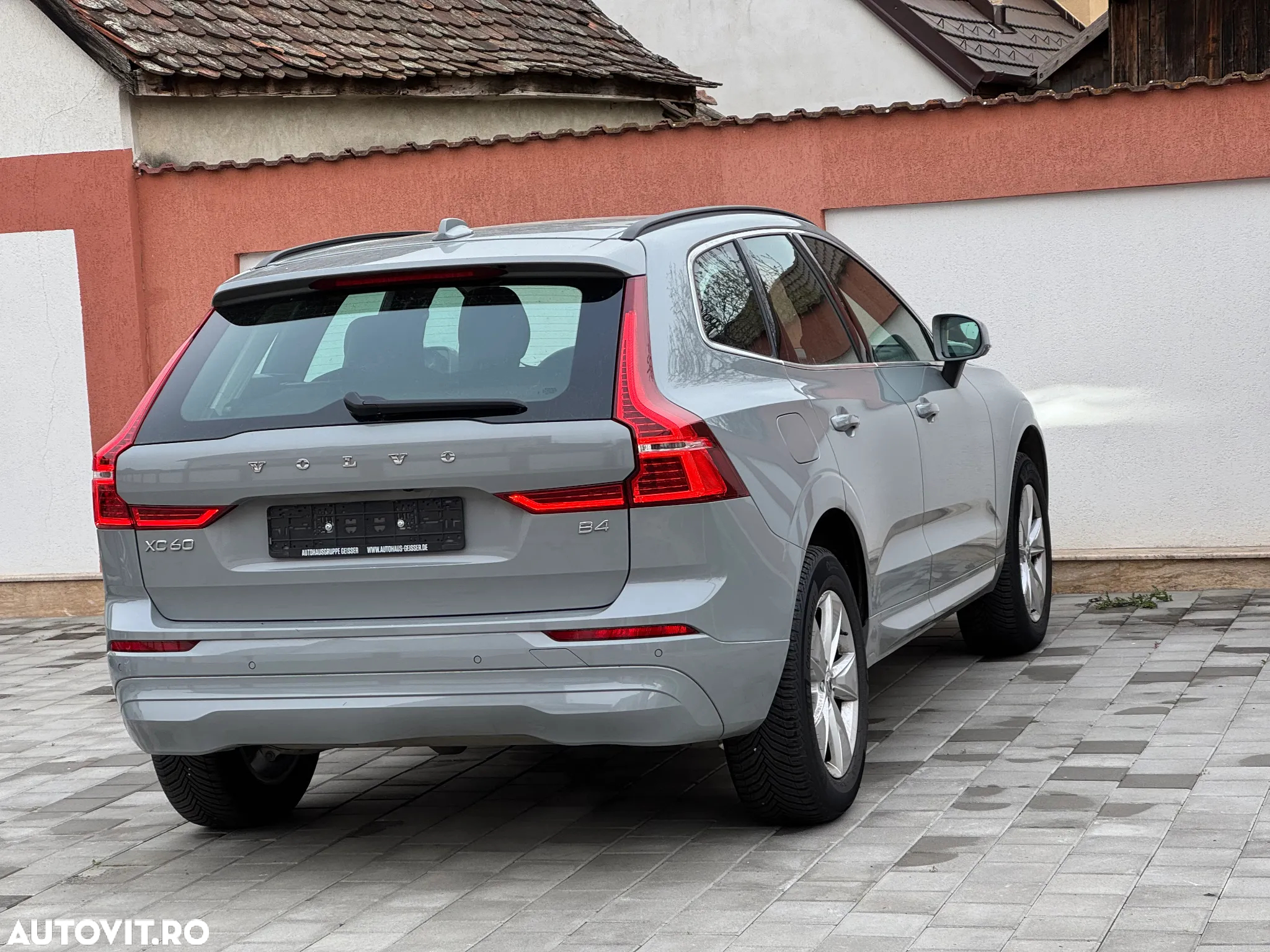 Volvo XC 60 B4 D AWD Core - 9