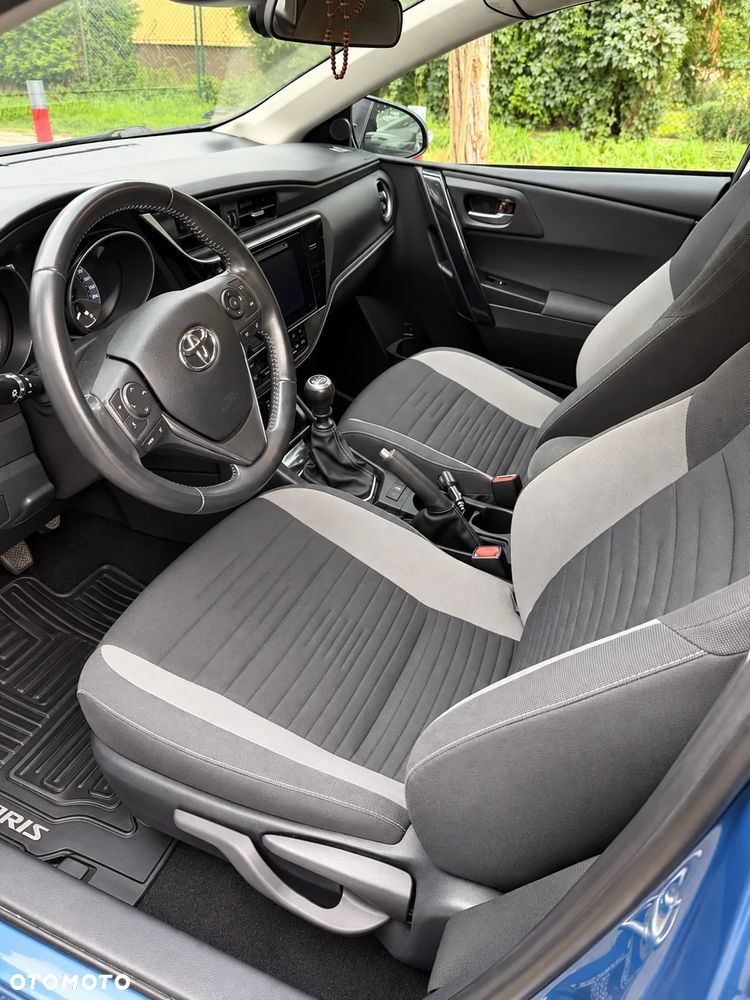Toyota Auris 1.6 Classic Plus - 6