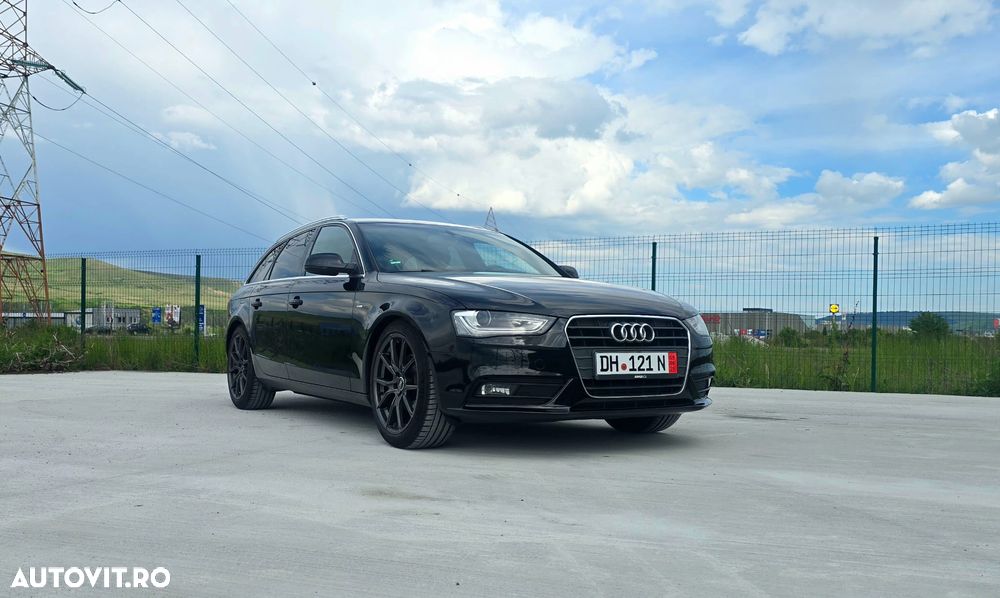 Audi A4 2.0 TDI DPF multitronic S line Sportpaket - 1