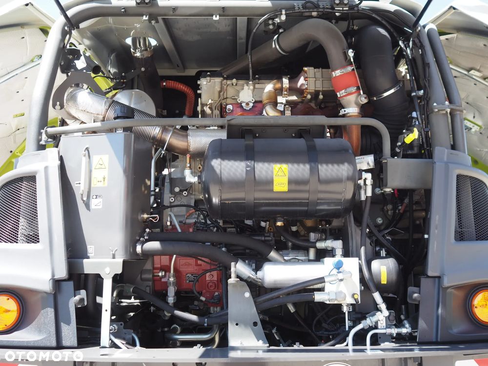 Claas Jaguar 860 4WD - 11