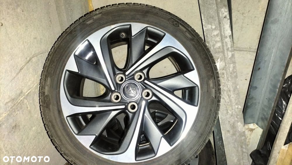Toyota Auris 1.6 Premium Comfort - 23