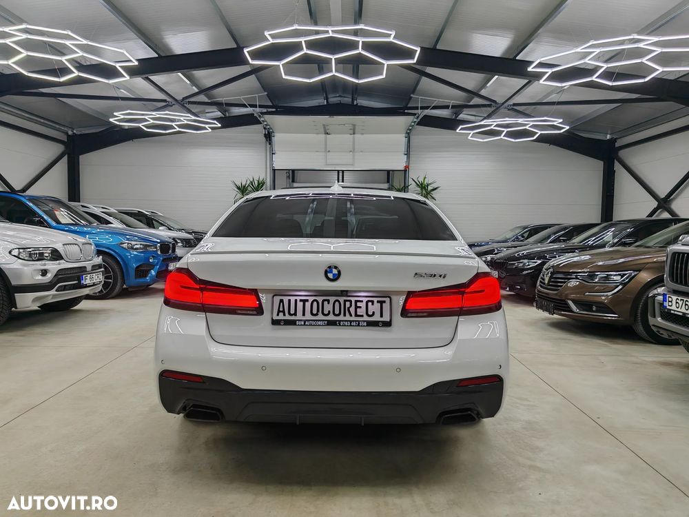 BMW Seria 5 530i AT MHEV - 31