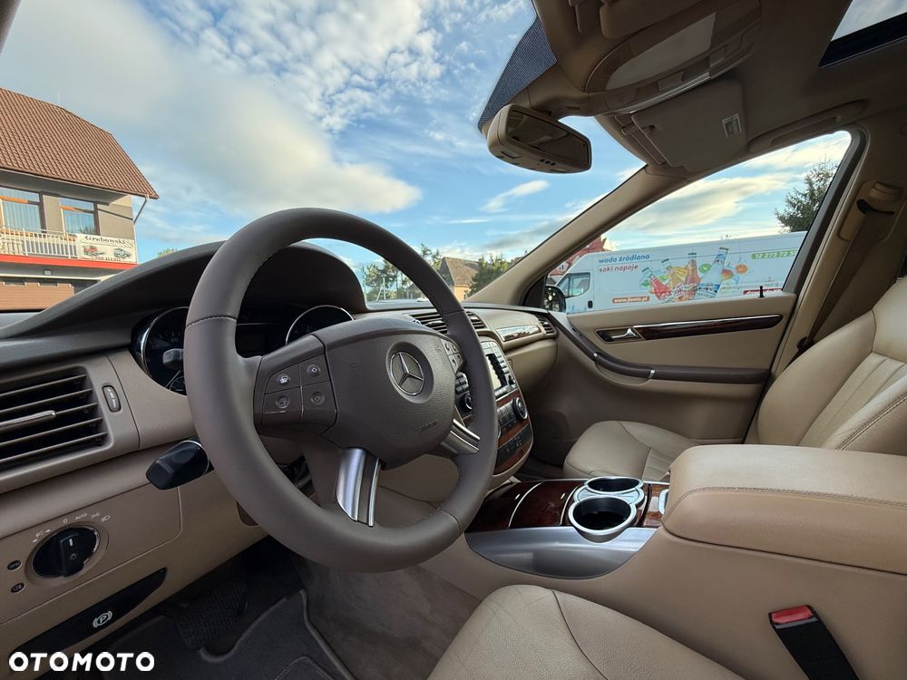 Mercedes-Benz Klasa R 350 L 4Matic 7G-TRONIC Grand Edition - 19