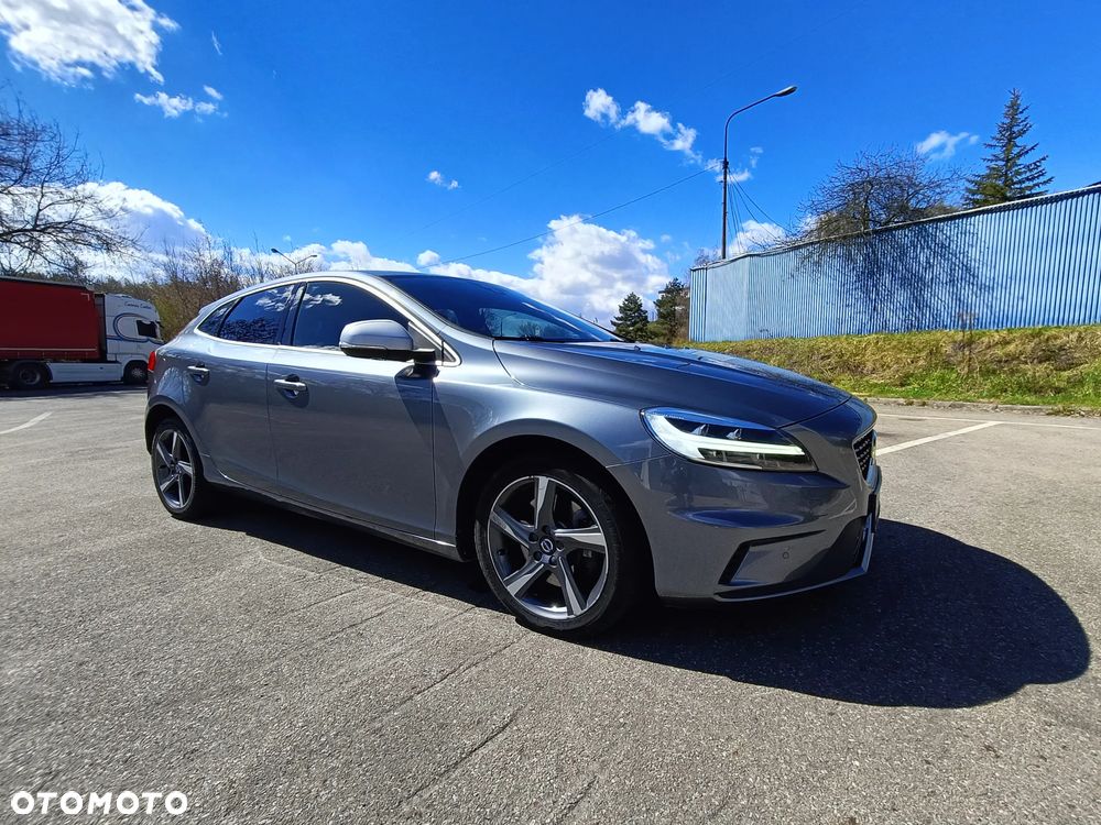 Volvo V40 D2 Geartronic RDesign - 33