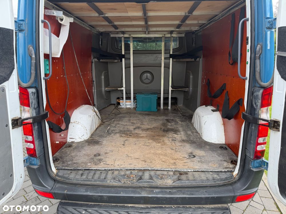 Mercedes-Benz Sprinter - 5
