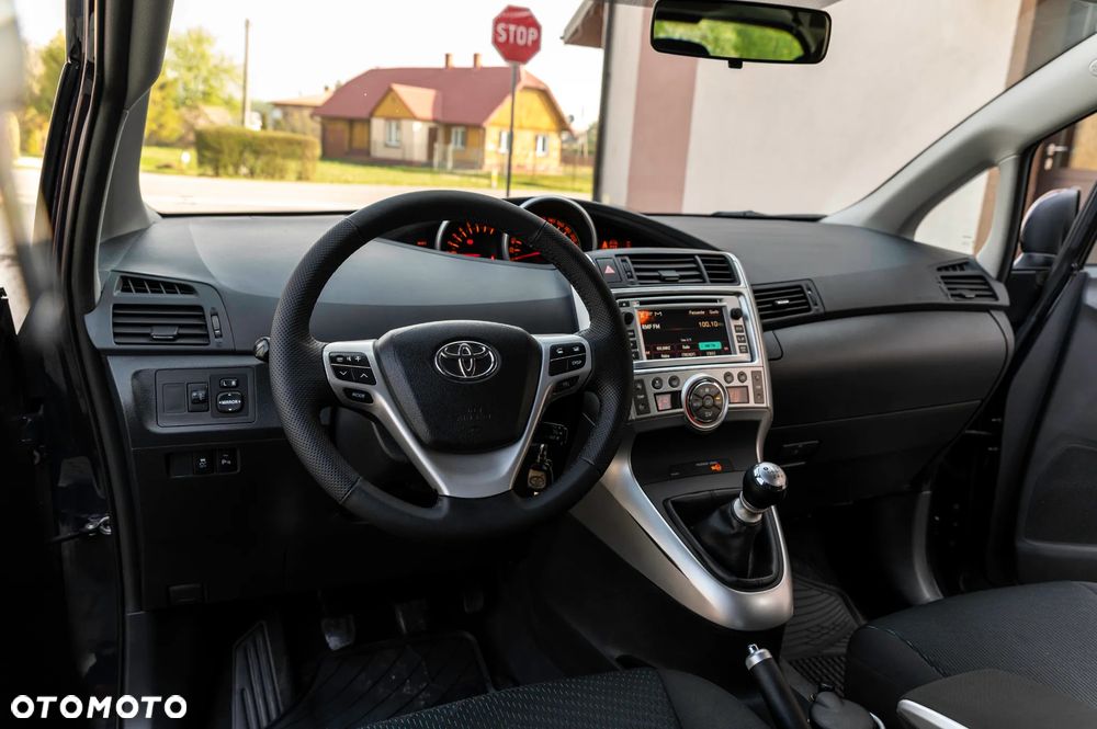Toyota Verso 1.8 Edition - 32