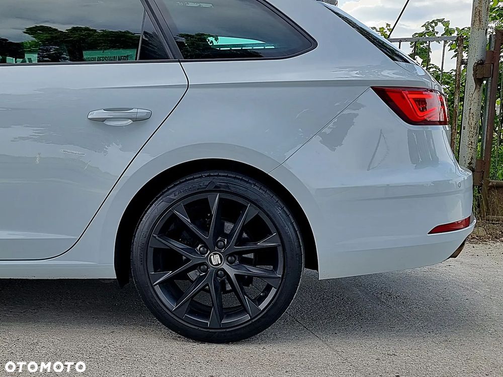 Seat Leon 2.0 TDI DPF DSG FR Black Matt Edition - 16