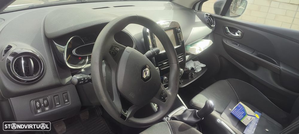 Renault Clio Sport Tourer 0.9 TCE Confort - 8