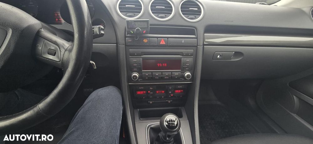 Seat Exeo 2.0 TDI 120 CP Style - 4