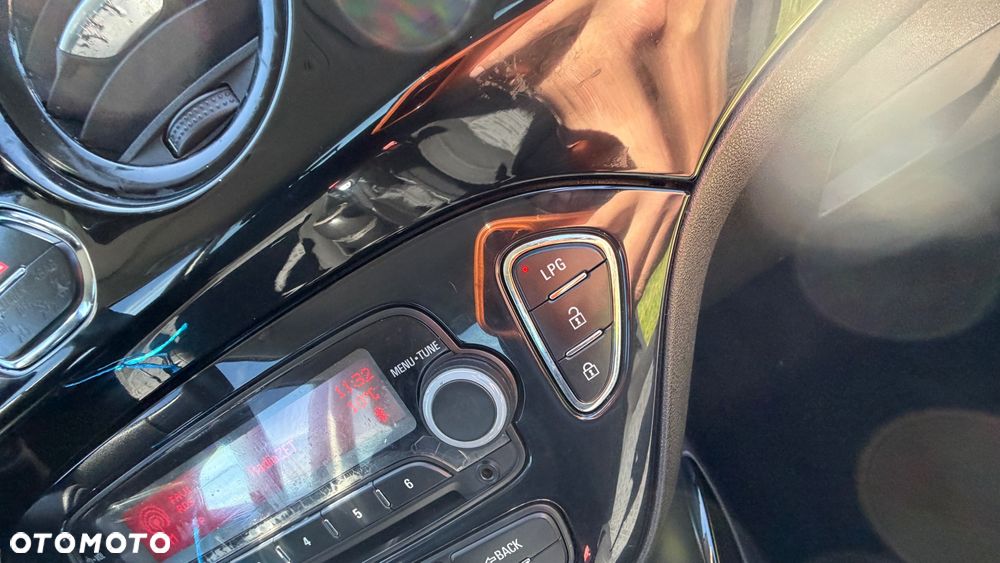 Opel Adam 1.4 Glam S&S - 13