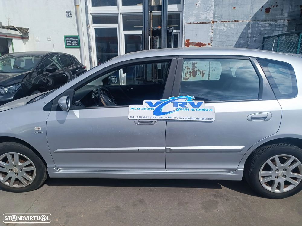 Honda Civic 1.7 CDTI 2005 - Viatura para Peças - 3