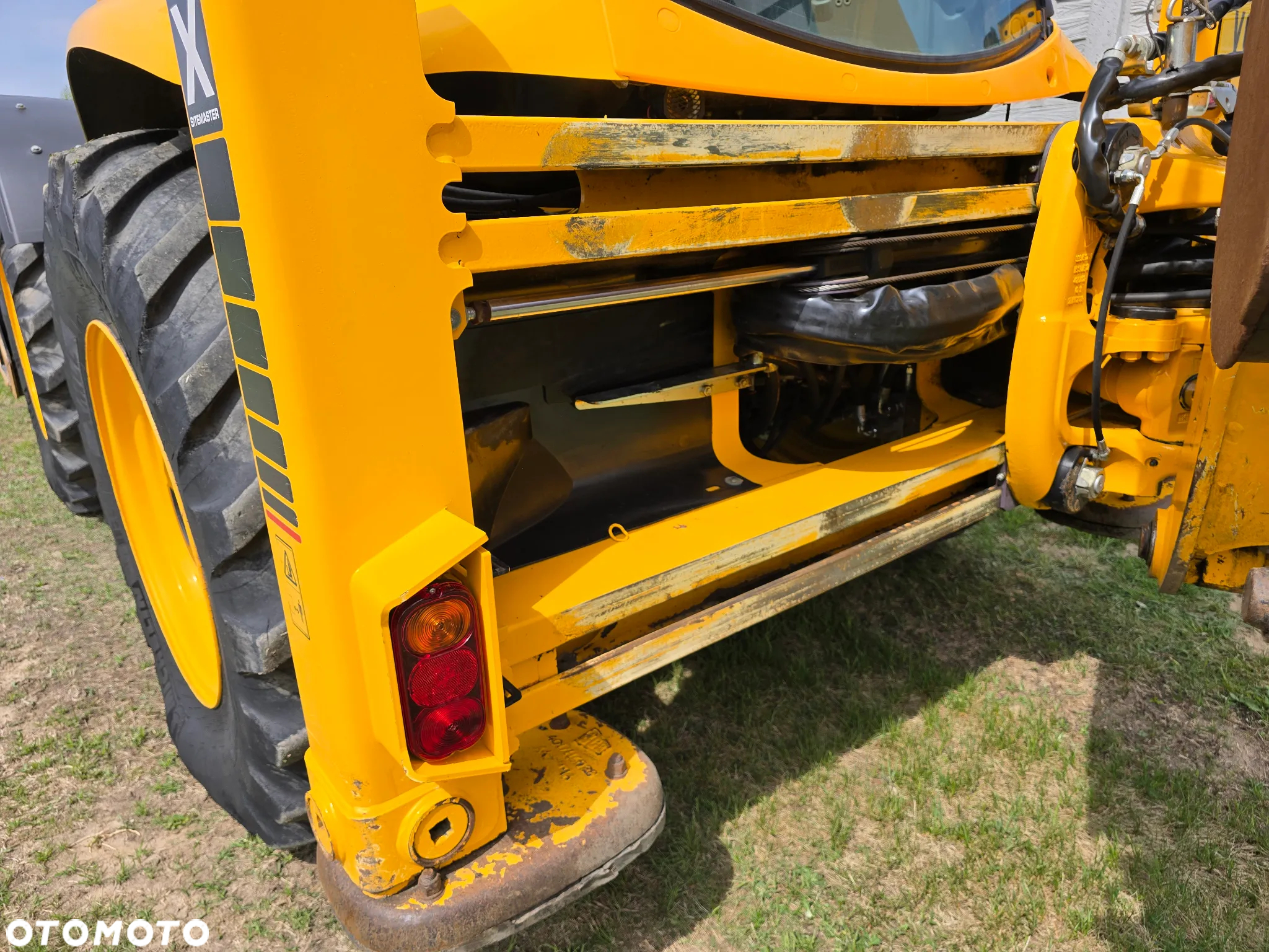 JCB - 22