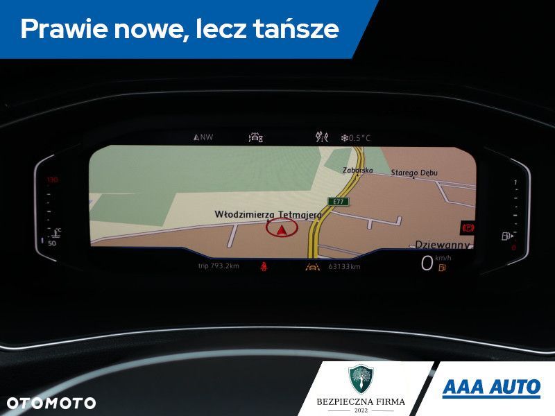 Volkswagen T-Roc - 12