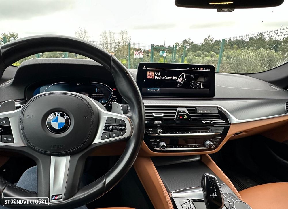 BMW 530 e Pack Desportivo M - 10