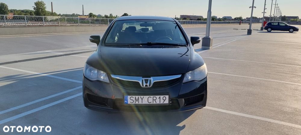 Honda Civic 1.8 Base - 8