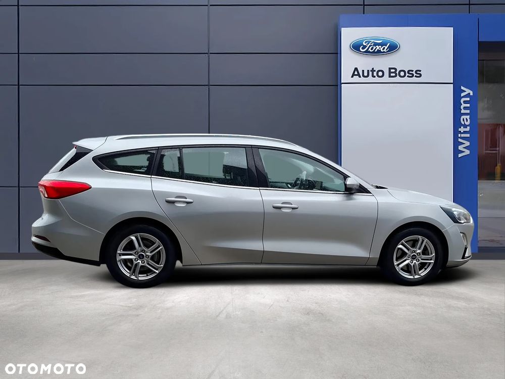 Ford Focus 1.0 EcoBoost Trend Edition - 6