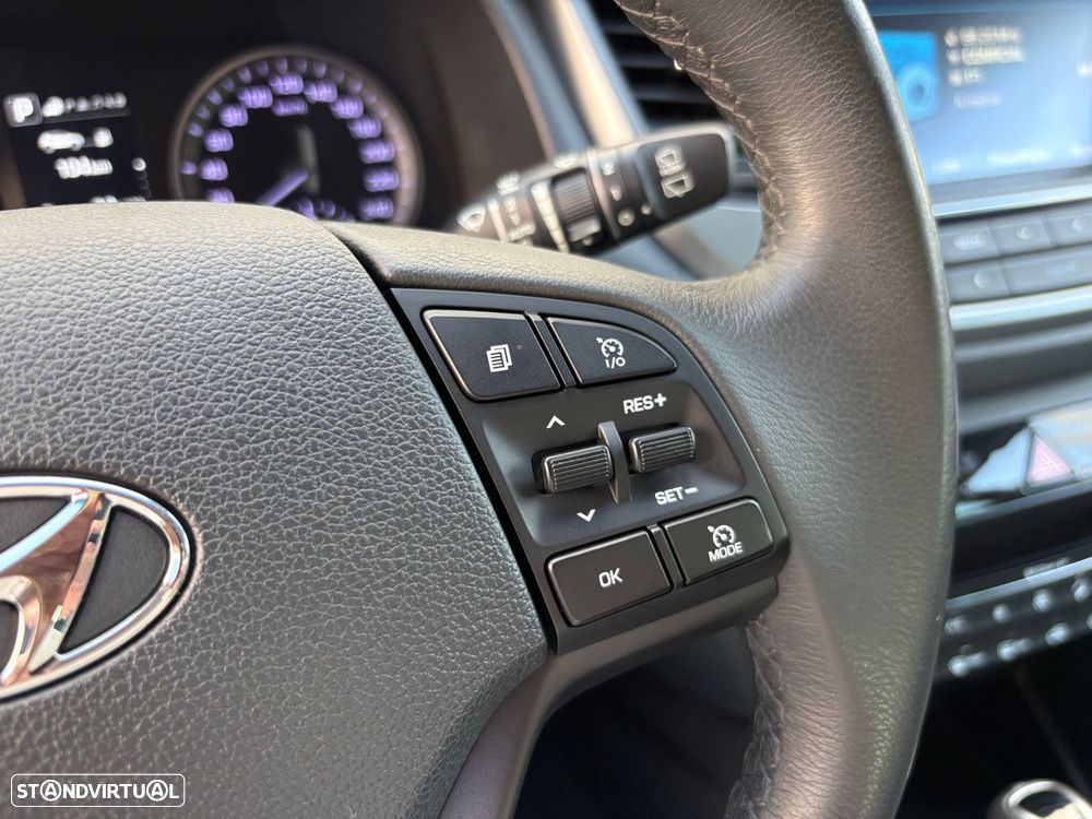 Hyundai Tucson 1.7 CRDi Premium DCT - 17