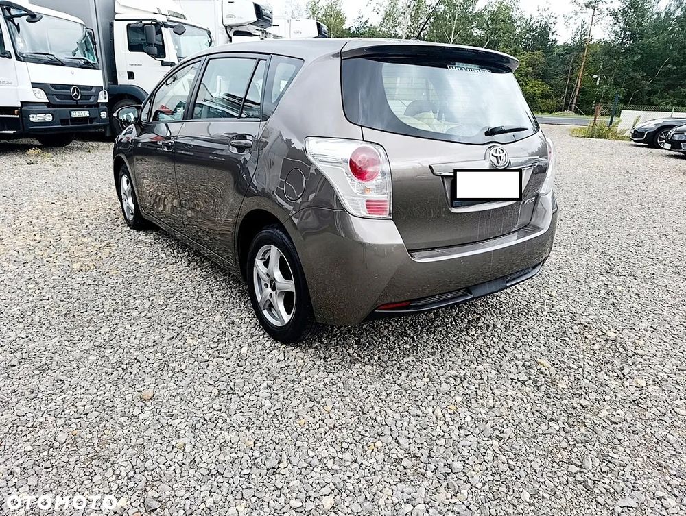 Toyota Verso 1.6 Sprint EU6 - 5
