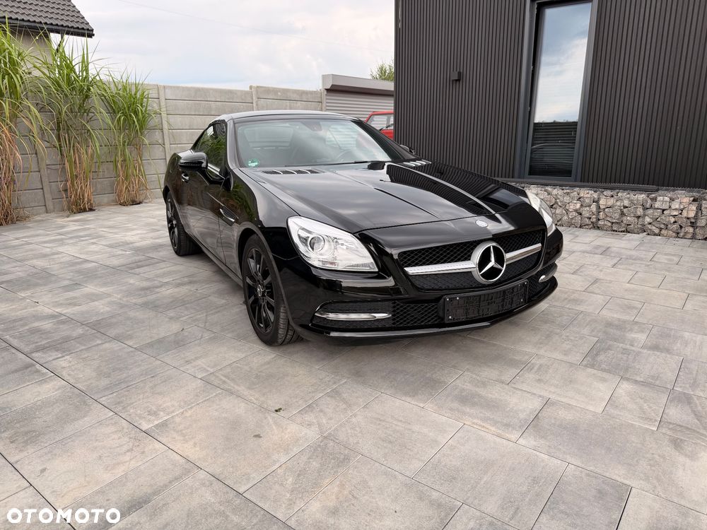 Mercedes-Benz SLK 200 CGI - 23