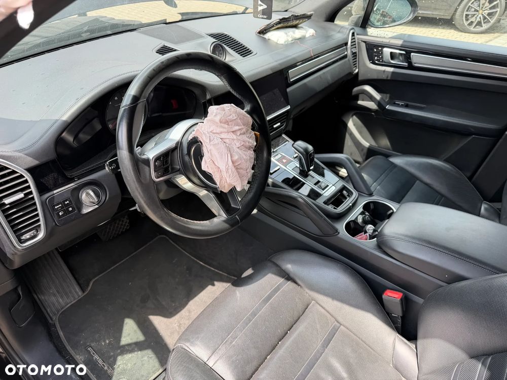 Porsche Cayenne Tiptronic S - 8
