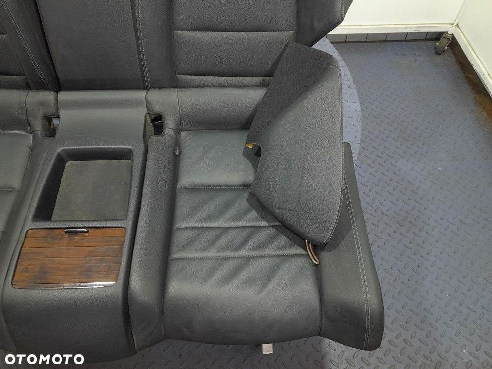 MERCEDES E W207 FOTELE KANAPA SIEDZISKO OPARCIE TYŁ - 3