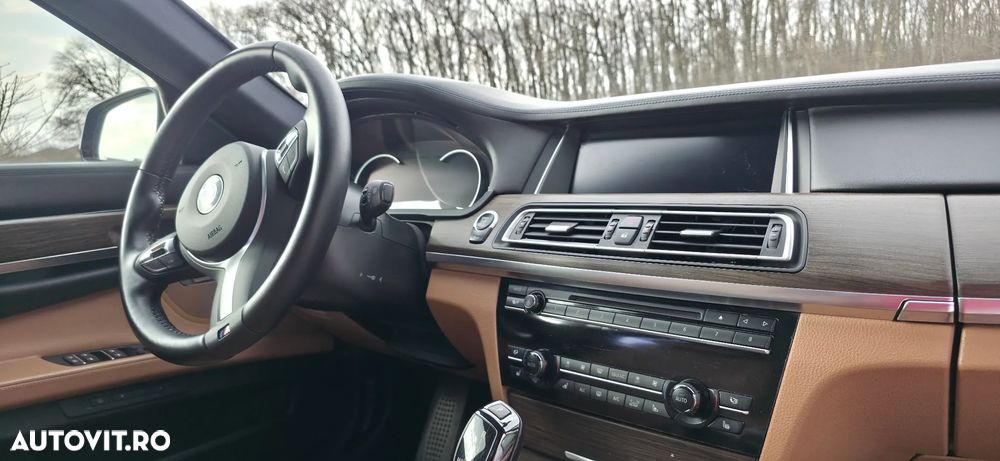 BMW Seria 7 740d xDrive - 2