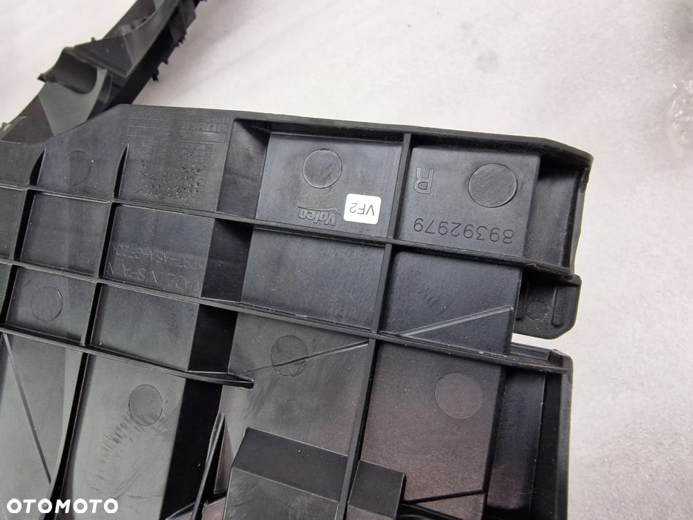 AUDI A5 8T0 07-11 LEWY NOWE KOMPLETNE ŚLIZGI POD LAMPE , NR 8T0805607L + 8T0941453A ( 89392979 ) , NR AUKCJI GL801 - 7