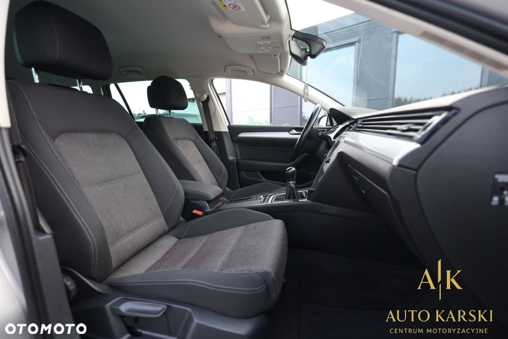 Volkswagen Passat Variant - 34