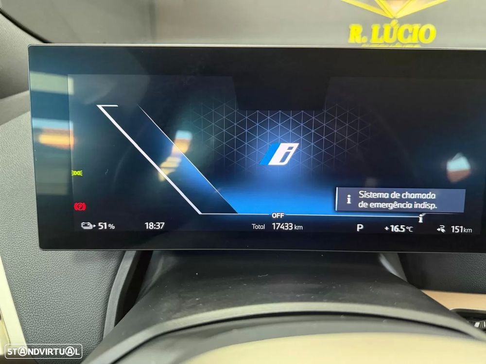 BMW iX xDrive 40 Pack Desportivo - 41