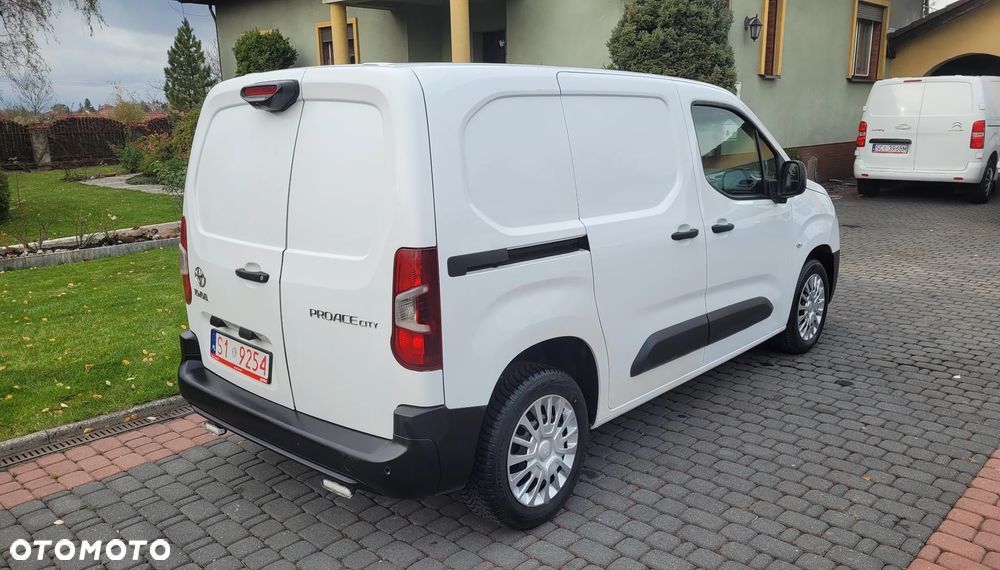 Toyota PROACE CITY L1 1.5d-102PS 3 OSOBY 100000km - 8